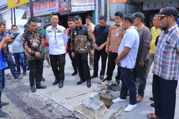 PUPR Pekanbaru Diminta PJ. Walikota Agar Membuat Target Perbaikan Jalan Di Kota Pekanbaru