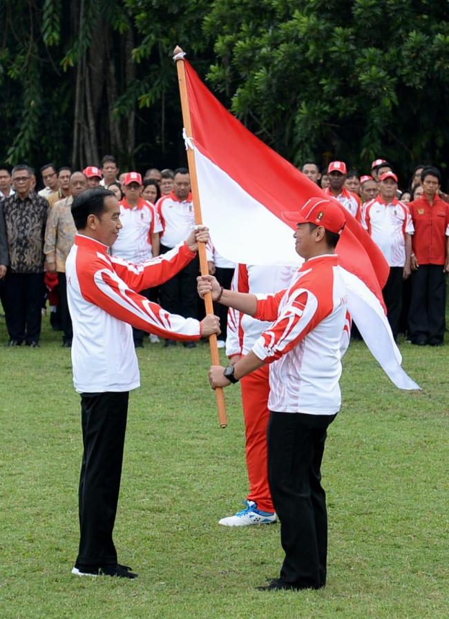 Presiden Jokowi Lepas Kontingen Indonesia ke SEA Games Filipina