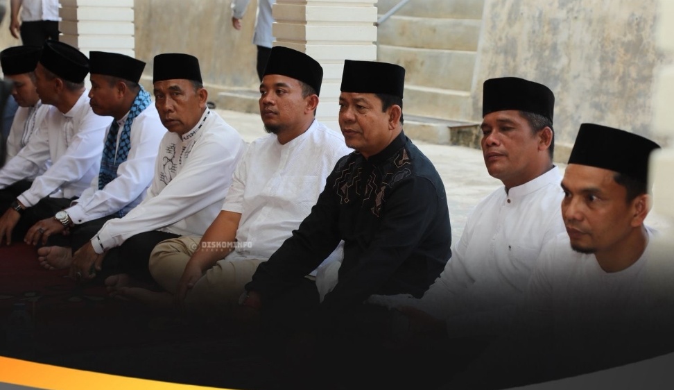 Safari Ramadan 1447 H, Pemkab Rohul Serahkan Bantuan dan Pererat Silaturahmi di Rambah Hilir