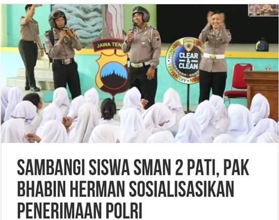 Sambangi Siswa SMAN 2 Pati Pak Bhabin Herman sosialisasikan penerimaan Polri