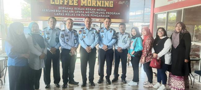 Puluhan Insan Pers Coffee Morning Bersama Lapas Kelas IIB Pasir Pangaraian