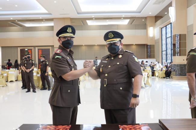 Fajar Haryowimbuko, SH.MH Resmi Menjabat Kajari Rokan Hulu