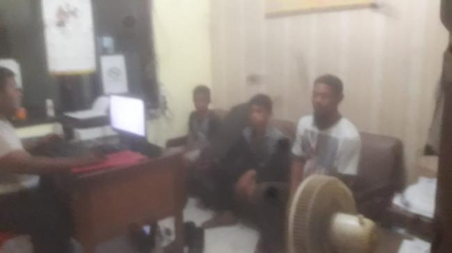 Dikeroyok Oknum Pegawai Kejati, Marhan Melapor Di Polsek Siak Hulu