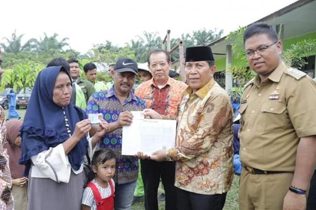 Bupati Rohul H. Sukiman ingin majukan Rohul dengan Motto Membangun Desa Menata Kota
