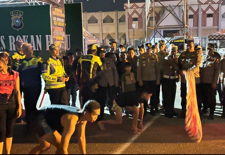 Go Sprint Go Green, Ajang Lari Malam Satlantas Polres Rokan Hulu 