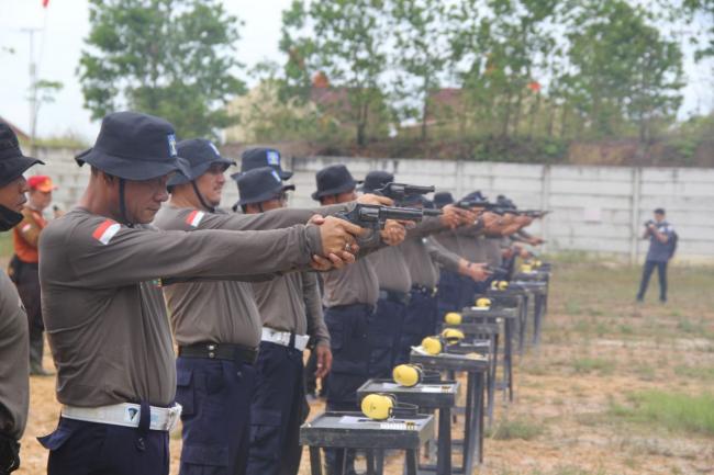 Asah Kemampuan Menembak Pengamanan Dan Kamtib Lapas Pasir Pengaraian Jajal Lapangan Menembak SPN