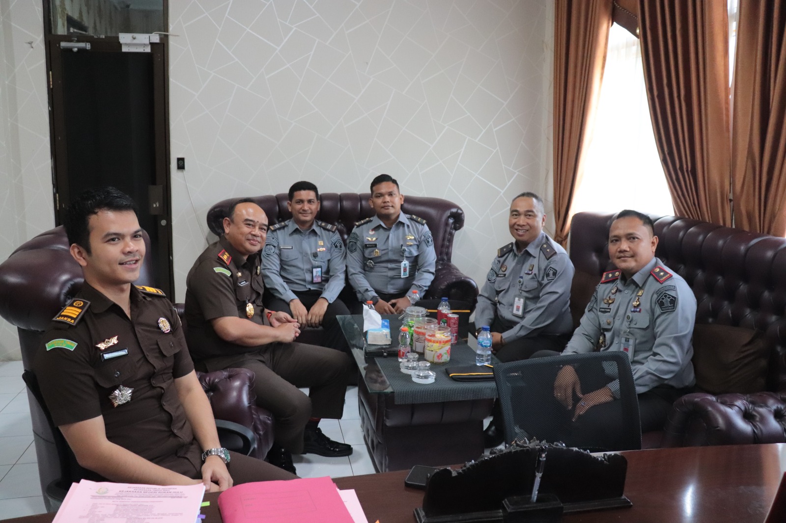 Jalin Komunikasi Dan Sinergitas Kalapas Pasir Pangaraian Kunjungi Kajari Rohul