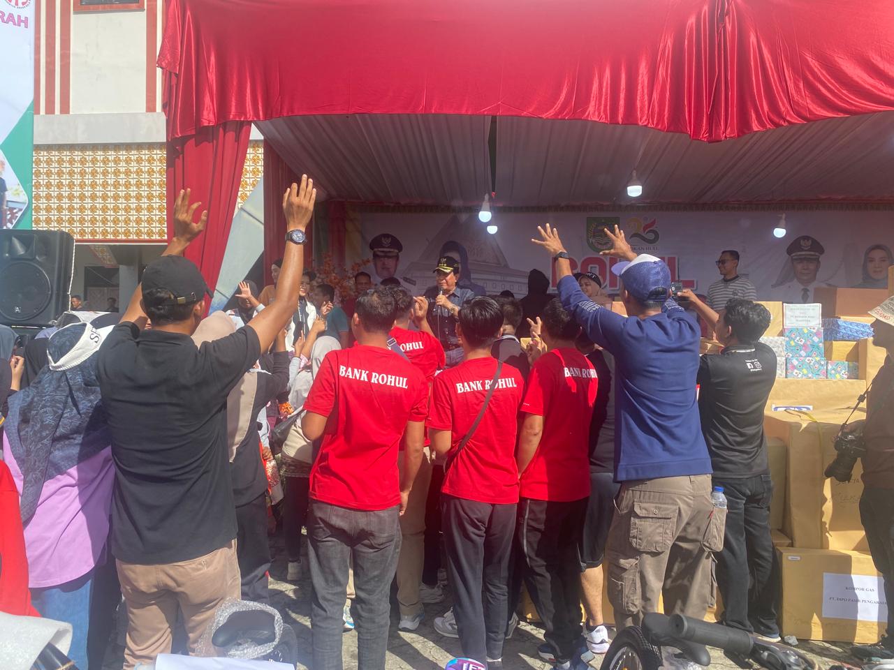 Ribuan Masyarakat ikuti Jalan Santai dan Pembukaan Rohul Expo Bersempena HUT Rohul Ke-25