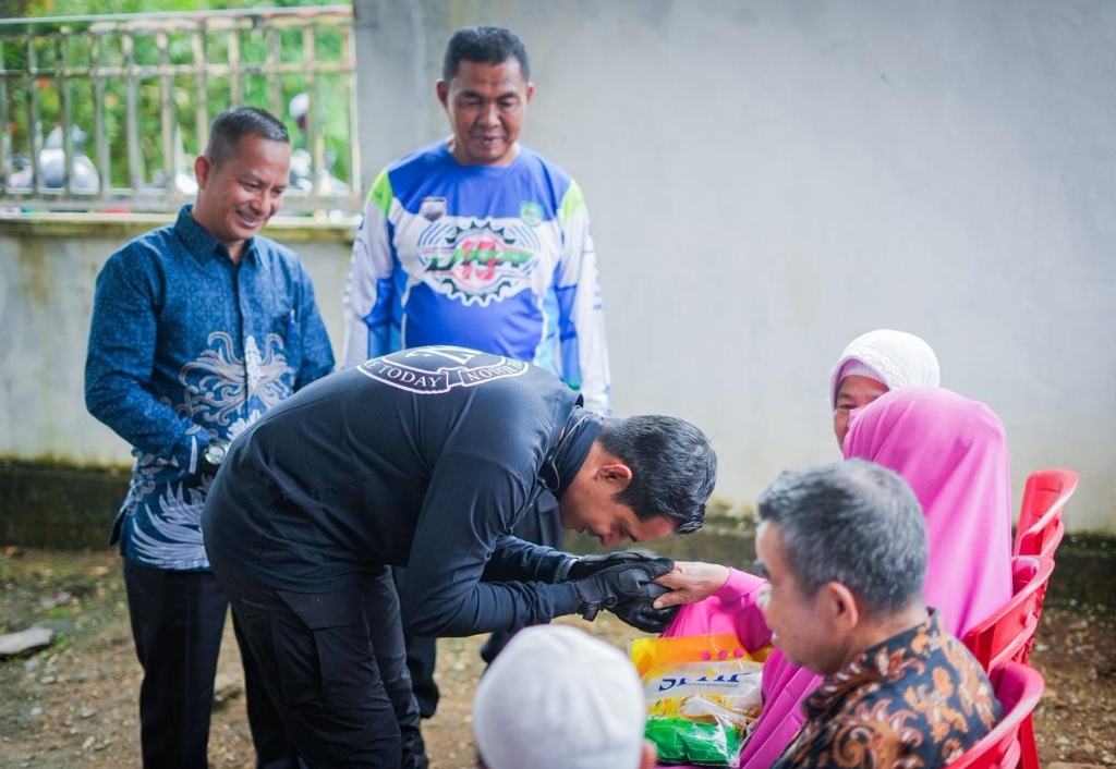 Polres Rokan Hulu Turun Langsung: Bagi Sembako hingga Patroli Karhutla, Pastikan Rambah Zero Hotspot