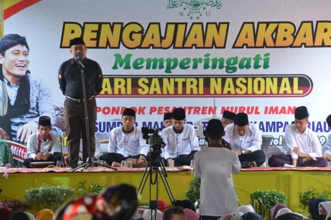 Bupati Kampar Ajak Santri dan Masyarakat Bijak Dan Cerdas Gunakan Media Sosial