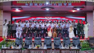 Bupati Rohil Afrizal Sintong Kukuhkan Pasukan Pengibaran Bendera Pusaka