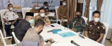 Bupati HM Wardan Ikuti Rakor Perkembangan dan Penanganan Covid-19 se-Indonesia Secara Virtual
