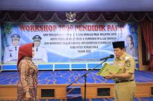Bupati Rohul H. Sukiman Lantik Bunda Literasi Rohul 2022 dan Buka Workshop 1000 Pendidik PAUD