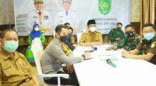 Bupati Inhil HM Wardan MP Ikuti Rakor Bersama Gubri Bahas PPKM Mikro