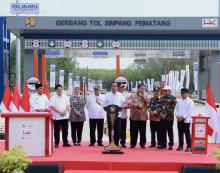 Presiden Jokowi Resmikan Ruas Tol Trans Sumatera di Lampung