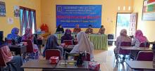 Tim penggerak PKK Desa Adi Jaya, melaksanakan kegiatan pelatihan menjahit