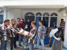 Karya Nyata DPD I Ikatan Pemuda Karya (IPK) Provinsi Riau Berbagi Sembako Kepada Masyarakat
