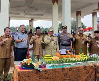 Kalapas Rohul Hadiri Apel Pagi dan Syukuran Di Desa Pasir Intan